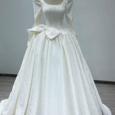 NWT Ball Gown Wedding Dress - Square Neck Bow Accent (New with Tags)