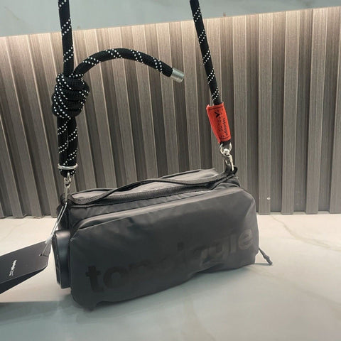 Topologie Bottle Sacoche Black Sling Bag +Rope Strap Pre-owned