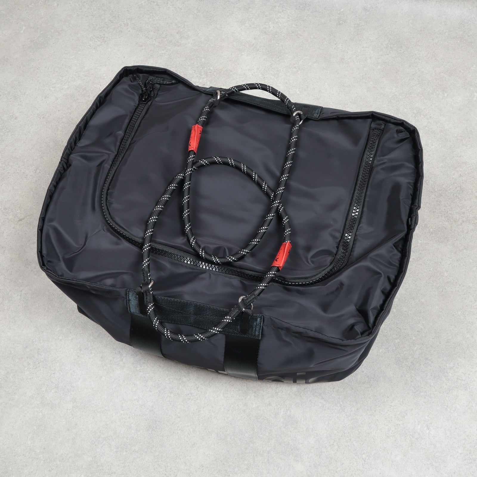 Topologie Summit Duffle Large Black