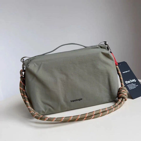 Topologie Unisex Water Bottle Crossbody Handbag Shoulder Bag Pre-owned