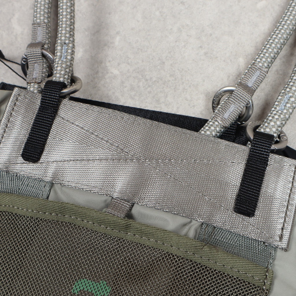Topologie Reversible Summit Tote bag Small Black/Green